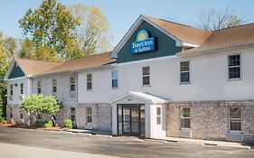 Days Inn & Suites By Wyndham Sellersburg  United States